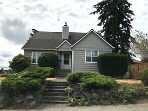 Building Photo - Beautiful Home In Prime Location Bordering Crown Hill and Whittier Heights!