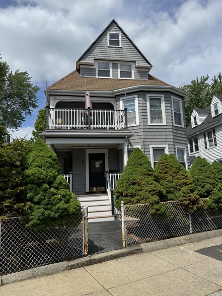 Primary Photo - 7 Alcott St