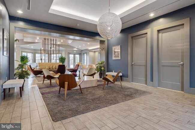 Building Photo - 7254 Mockingbird Cir