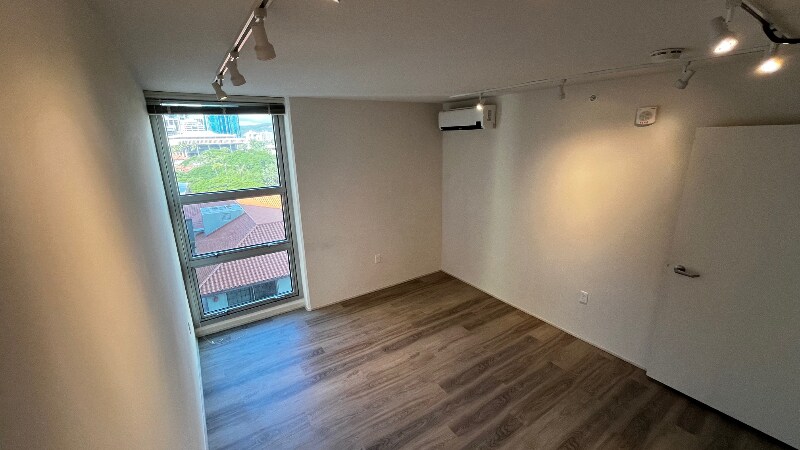 Building Photo - 801 South St