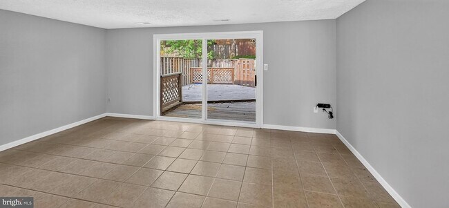 Building Photo - 6556 Pennacook Ct
