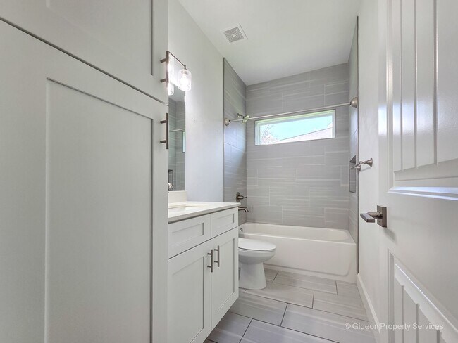 Building Photo - 1757 SW 72nd CIR