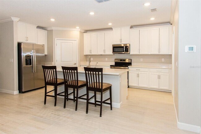 Building Photo - 16657 Shell Bay Dr