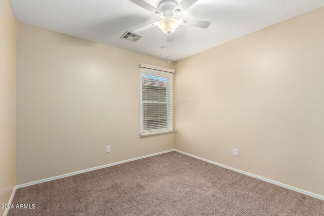 Building Photo - 2343 E Sunland Ave