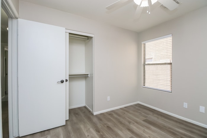 Building Photo - 42539 W Michaels Dr