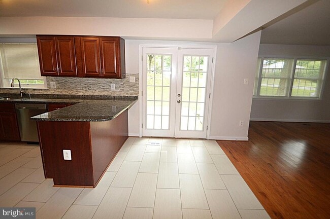 Building Photo - 13145 Melville Ln