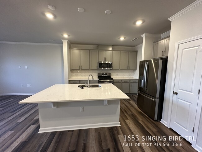 Building Photo - 1653 Singing Bird Trl