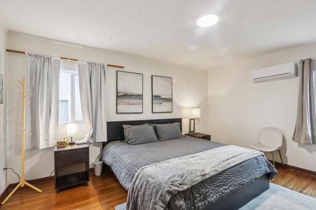 Building Photo - 522 Westminster Ave