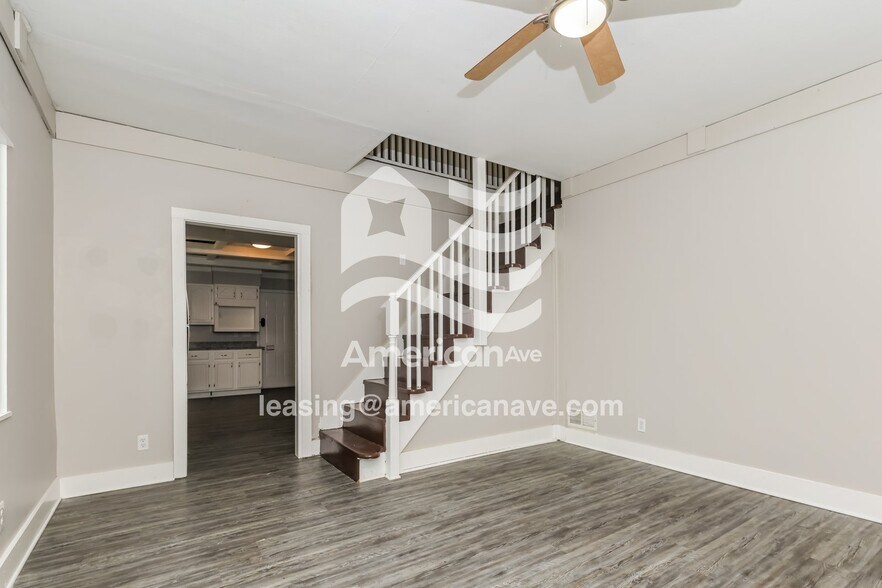 Building Photo - 8967 Cam Dr