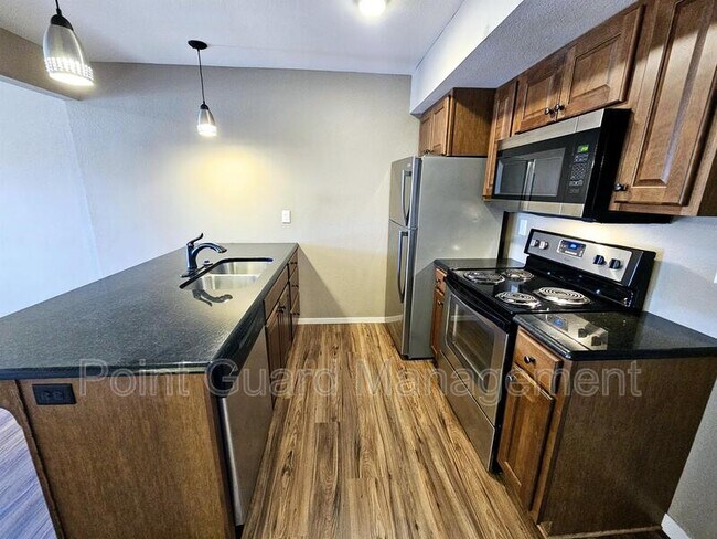 Building Photo - 1516 Oxford Pl