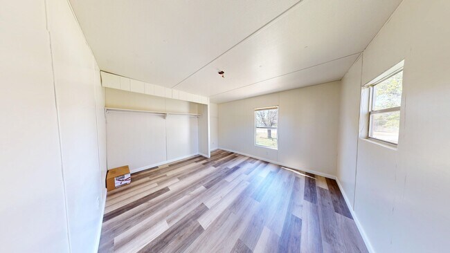 Master Bedroom - 802 Peach St