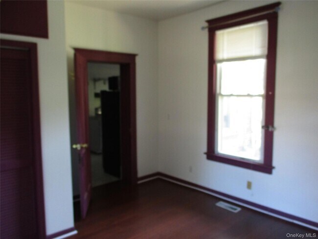 Building Photo - 33 Bay View Ter