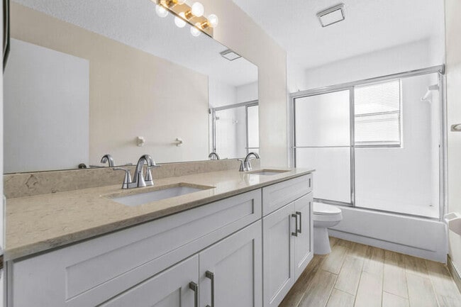 Building Photo - 13485 Orchid Ct