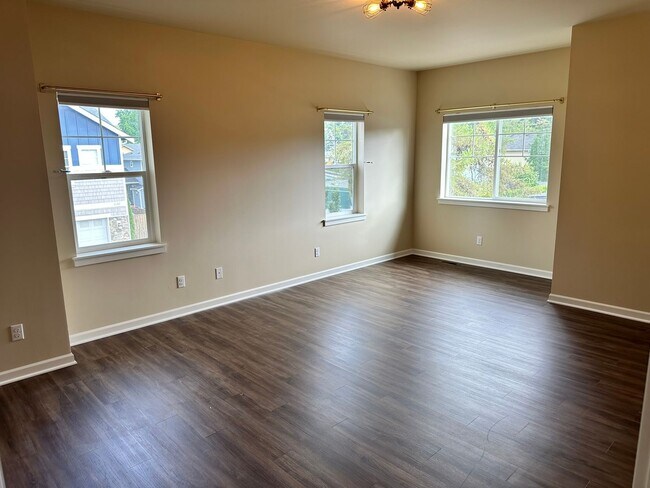 Building Photo - 5bd/2.5ba Renton House