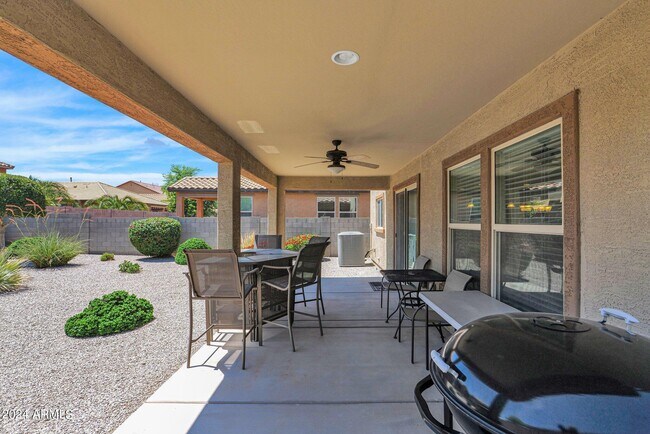 Building Photo - 40911 W Tamara Ln