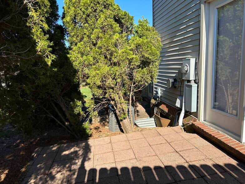 Building Photo - 3009 Wavecrest Way
