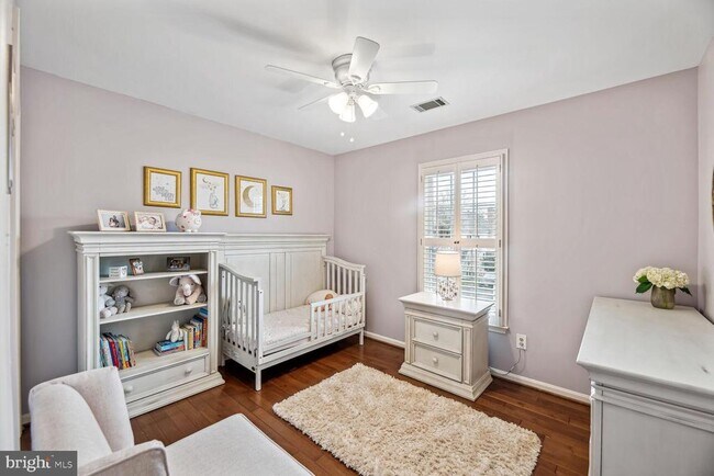 Building Photo - 6603 Forsythia St