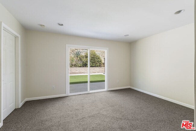 Building Photo - 4513 Wawona St