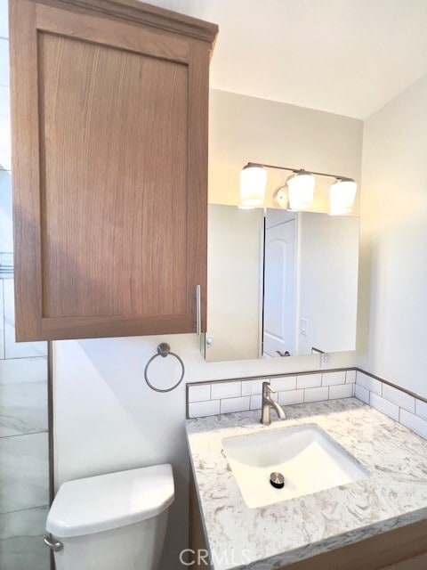 Building Photo - 711 N Soldano Ave