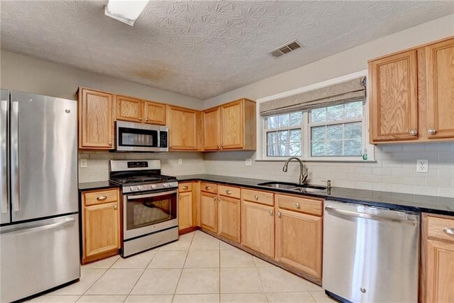 Building Photo - 5229 Pine Branch Ct