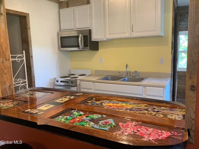 Building Photo - 260 Clark Rd