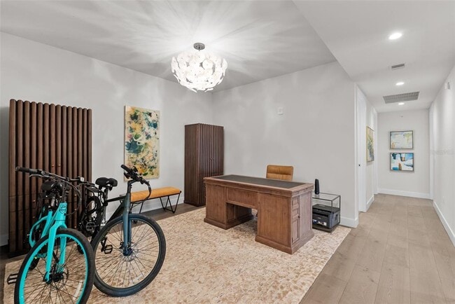 Building Photo - 301 1st St S