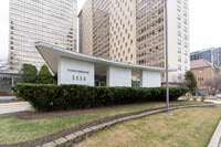 Building Photo - 3950 N Lake Shore Dr