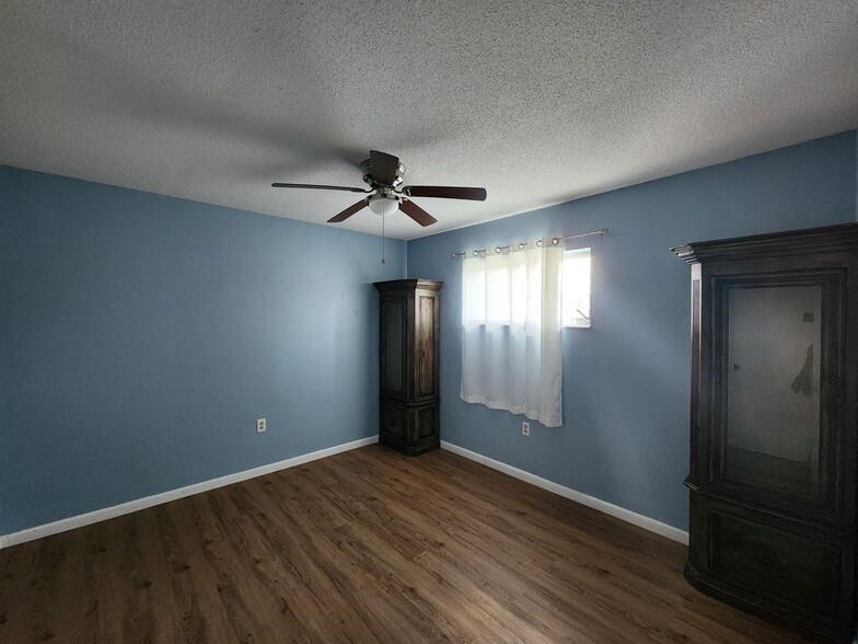 Building Photo - 732 Joel Blvd