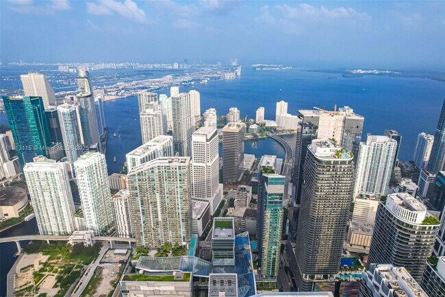 Building Photo - 801 S Miami Ave