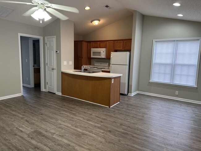 Building Photo - 3918 Elizabeth Ave