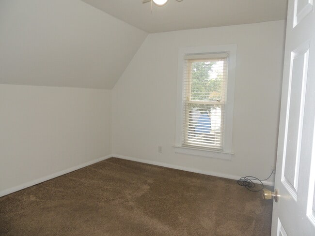 Building Photo - 509 Haish Blvd