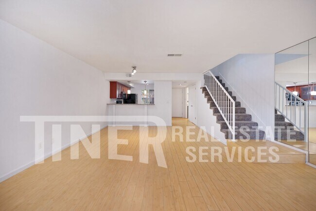 Building Photo - 9118 Madison Green Ln