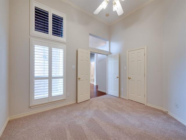 Building Photo - 8611 Forest Glen Dr