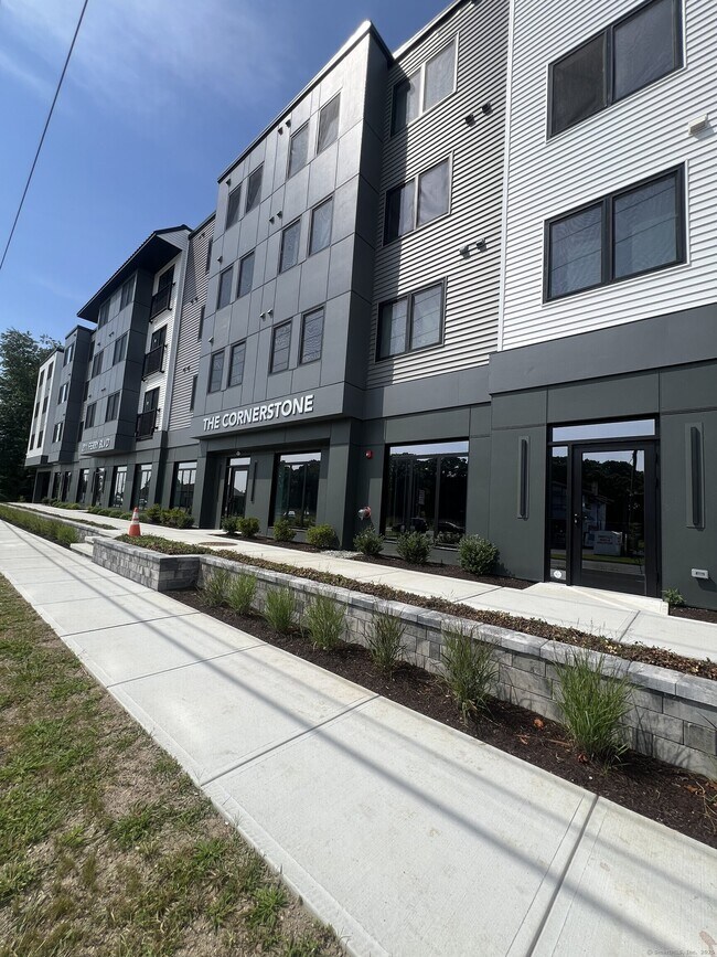 Building Photo - 211 Ferry Blvd