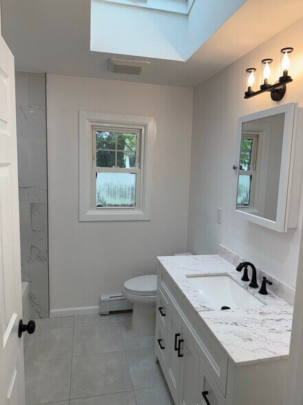 Building Photo - 30 Beacon St