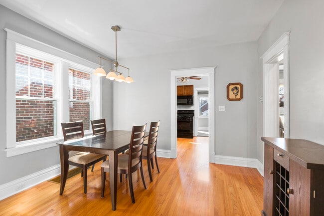 Building Photo - 5504 Itaska St