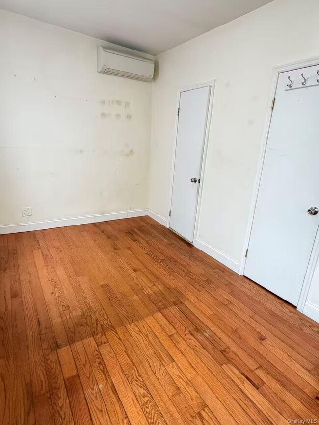 Building Photo - 20-27 121st St