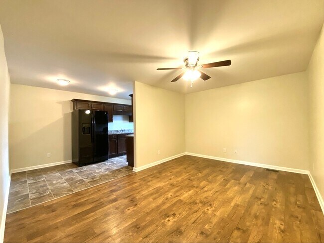 Building Photo - 505-H Havendale Ct