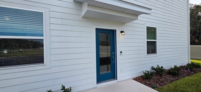 Building Photo - 3315 Canyon Bay Pt