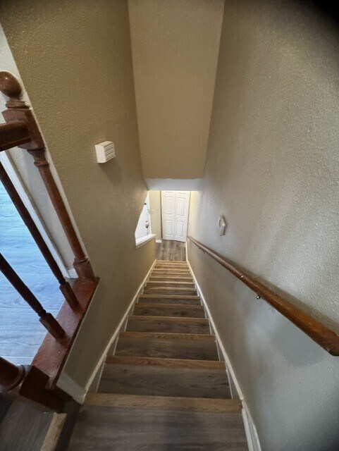 Building Photo - 8310 Wild Rose St