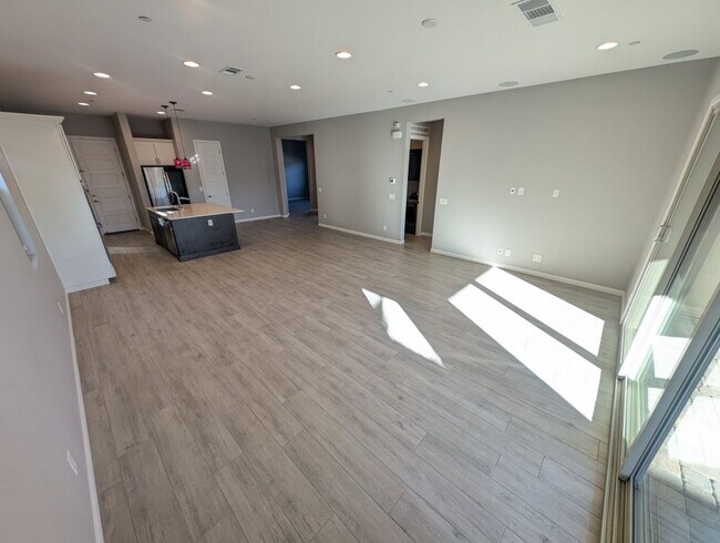 Building Photo - 11531 Great Bahama Way