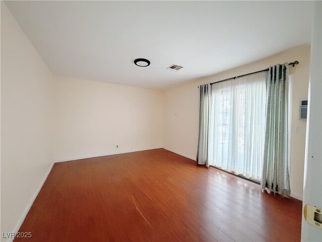 Building Photo - 6388 Mockingbird Ln