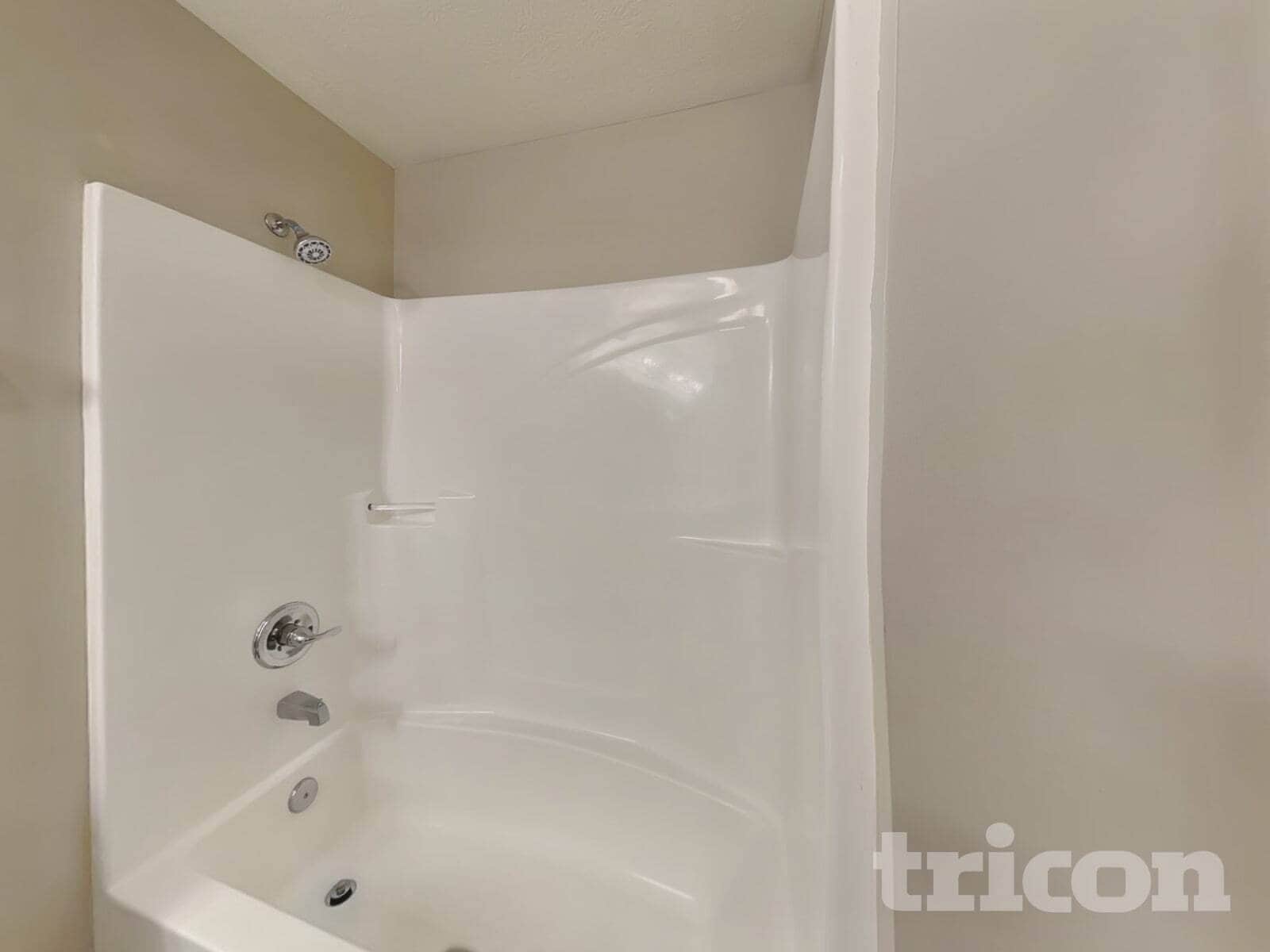 Building Photo - 906 W Clinton St