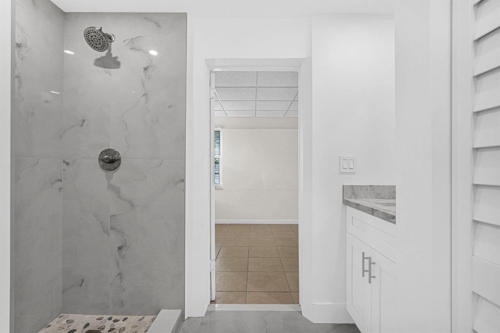 Building Photo - 261 NE 45th St