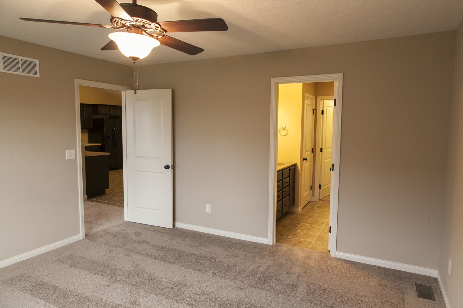 Master Bedroom - 3612 Chardonnay Ct
