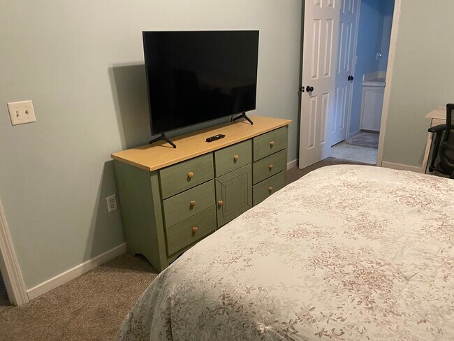 Building Photo - 217 Brendalwood Blvd