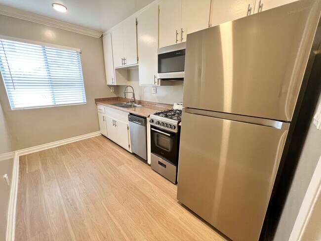 Interior Photo - 11946 Kiowa