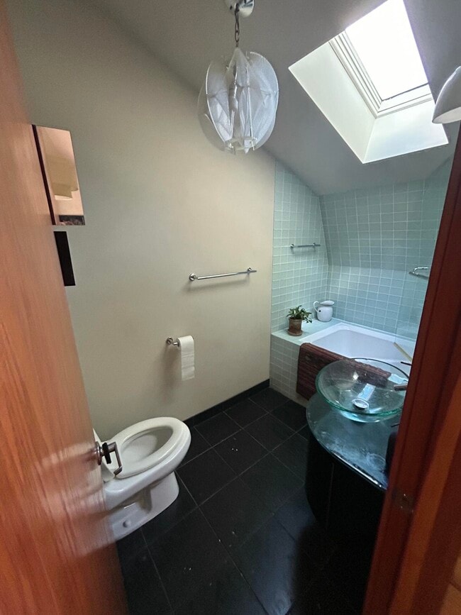 Building Photo - 956 Pratt Ridge Ct