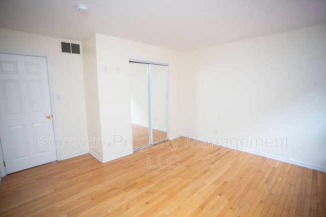 Building Photo - 712 Sage Hill Dr