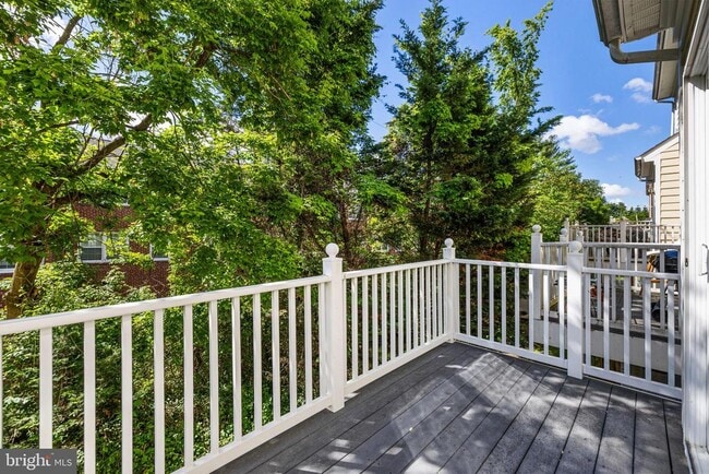 Building Photo - 129 Hearth Ct